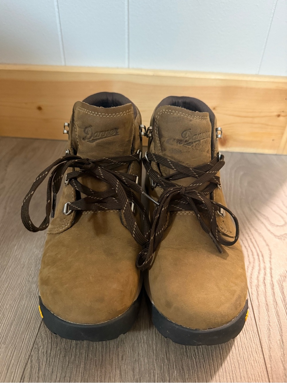 Danner Inquire Chukka 4” Waterproof Hiking Boots Brown Women’s 7.5 Vibram - Picture 3 of 8